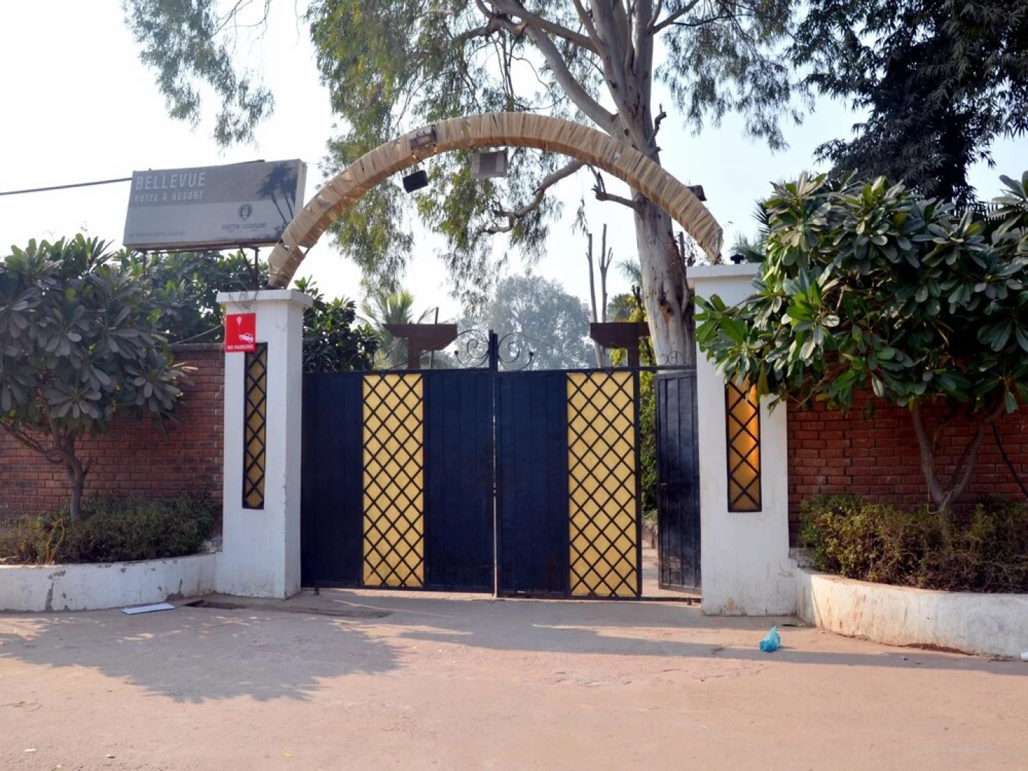 OYO 2376 Bellevue Hotel