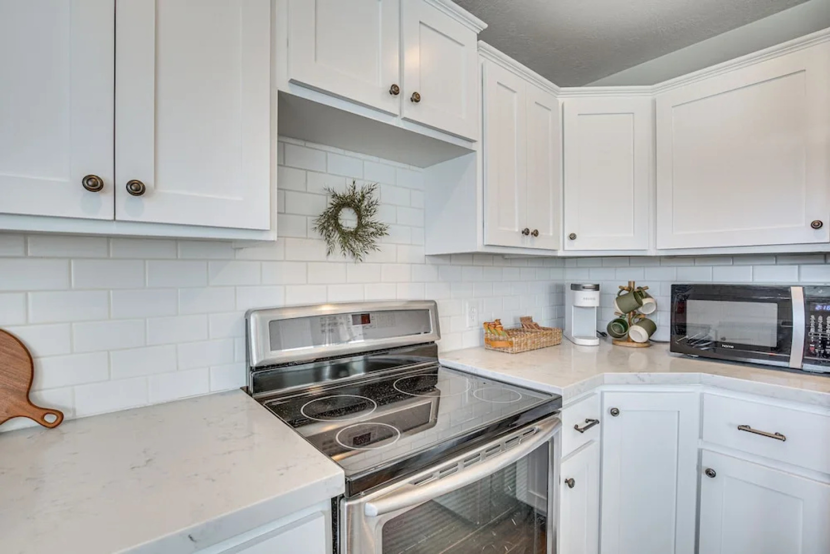 Stylish Orem Retreat w/ Deck, Near BYU & Uvu!