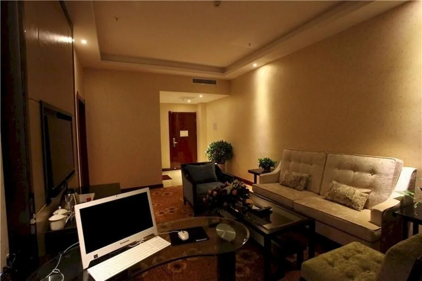 Zhongzhou International Hotel