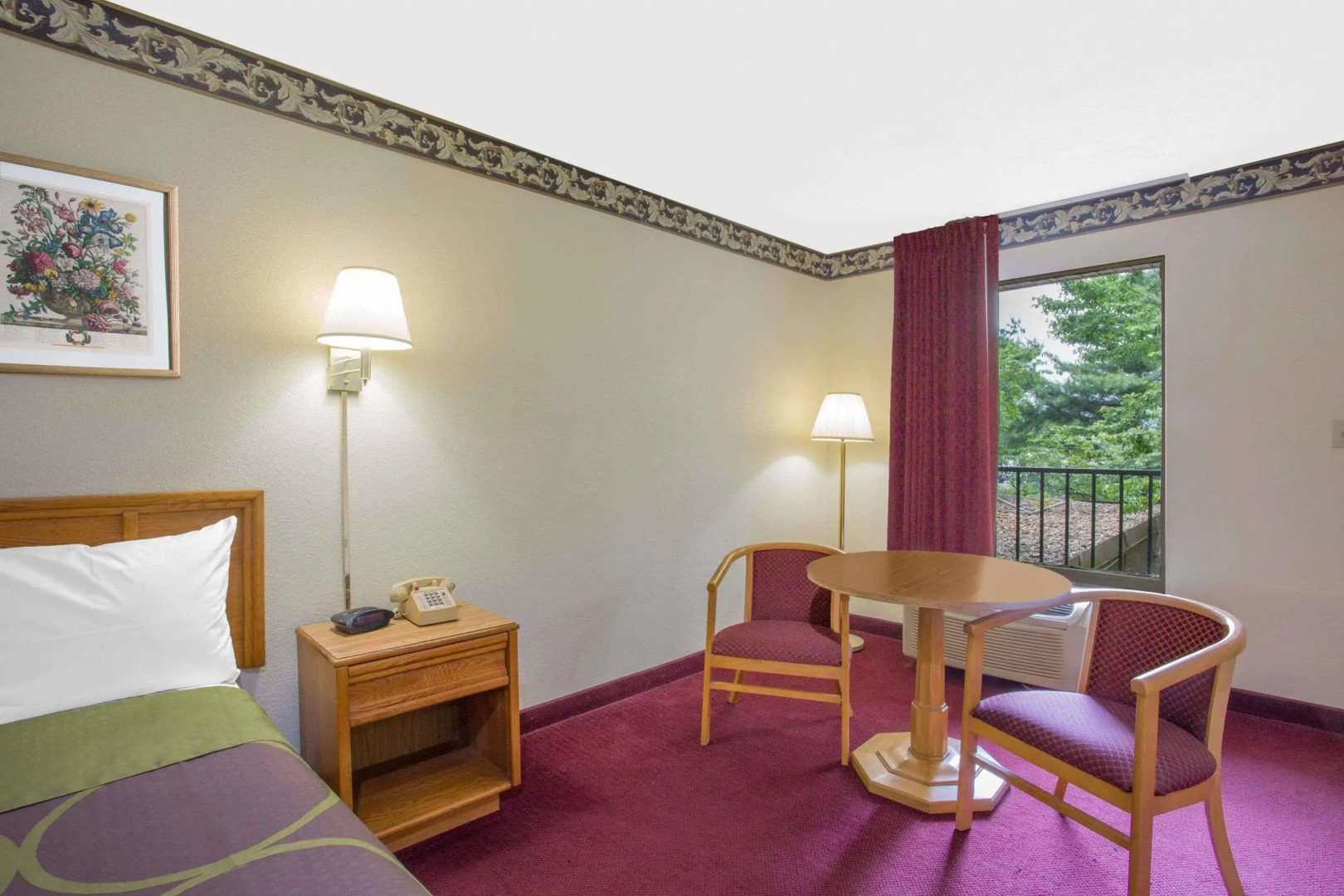 Super Inn Williamsburg