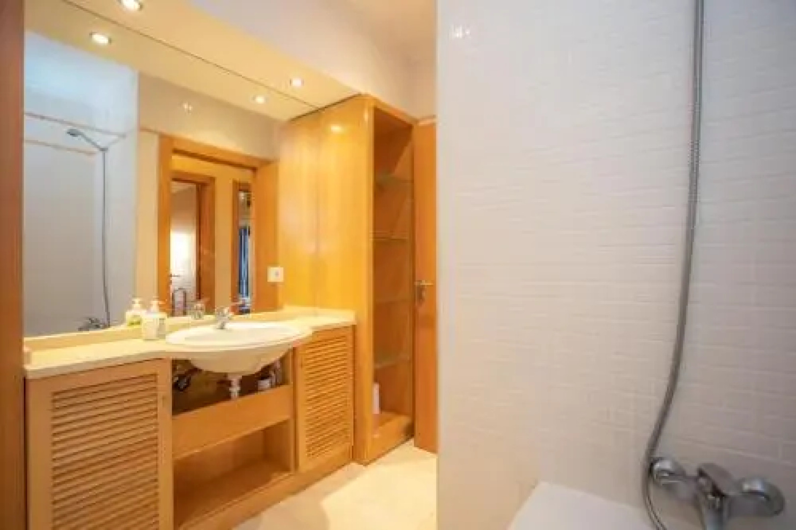 Marginal Oceanica Apartment