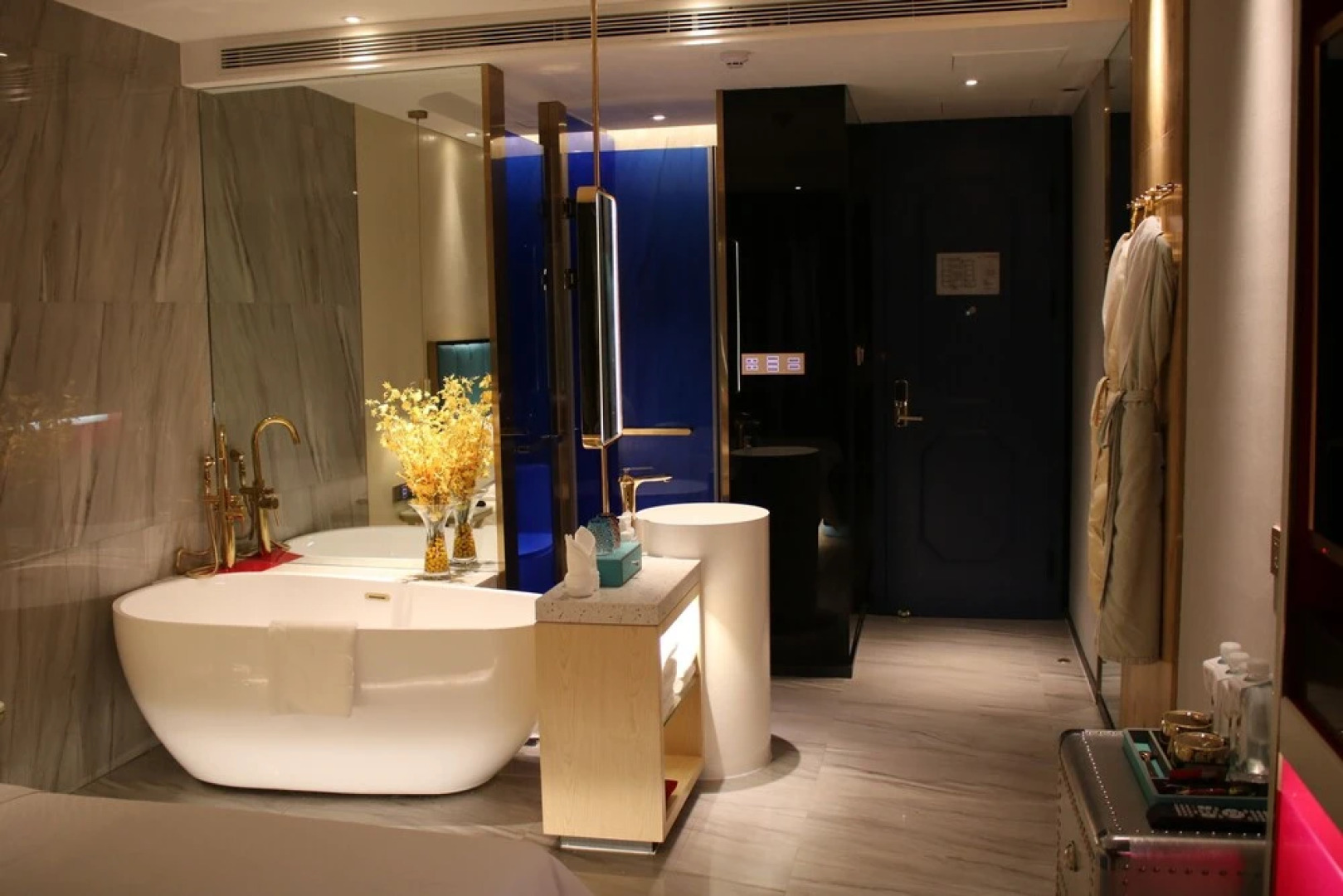 R-Kiss Boutique Hotel