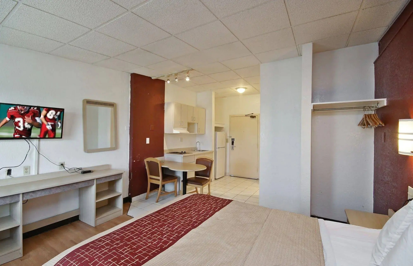 Countryside Suites Kansas City Independence I-70E Sports Complex Hotel