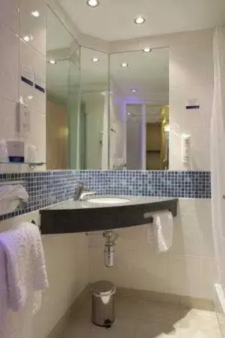 Premier Inn Ayr A77 / Racecourse Hotel