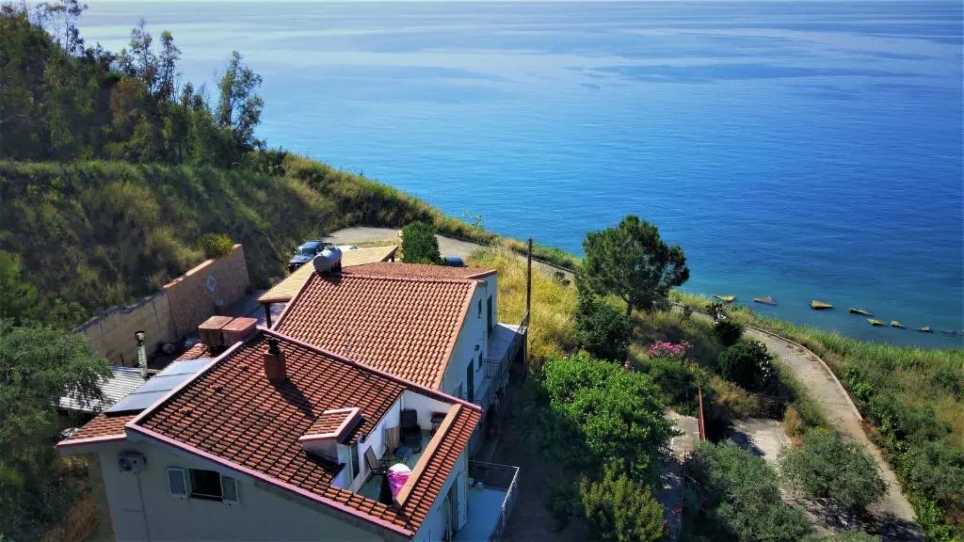 Tenuta Petreria 1 con accesso diretto al mare