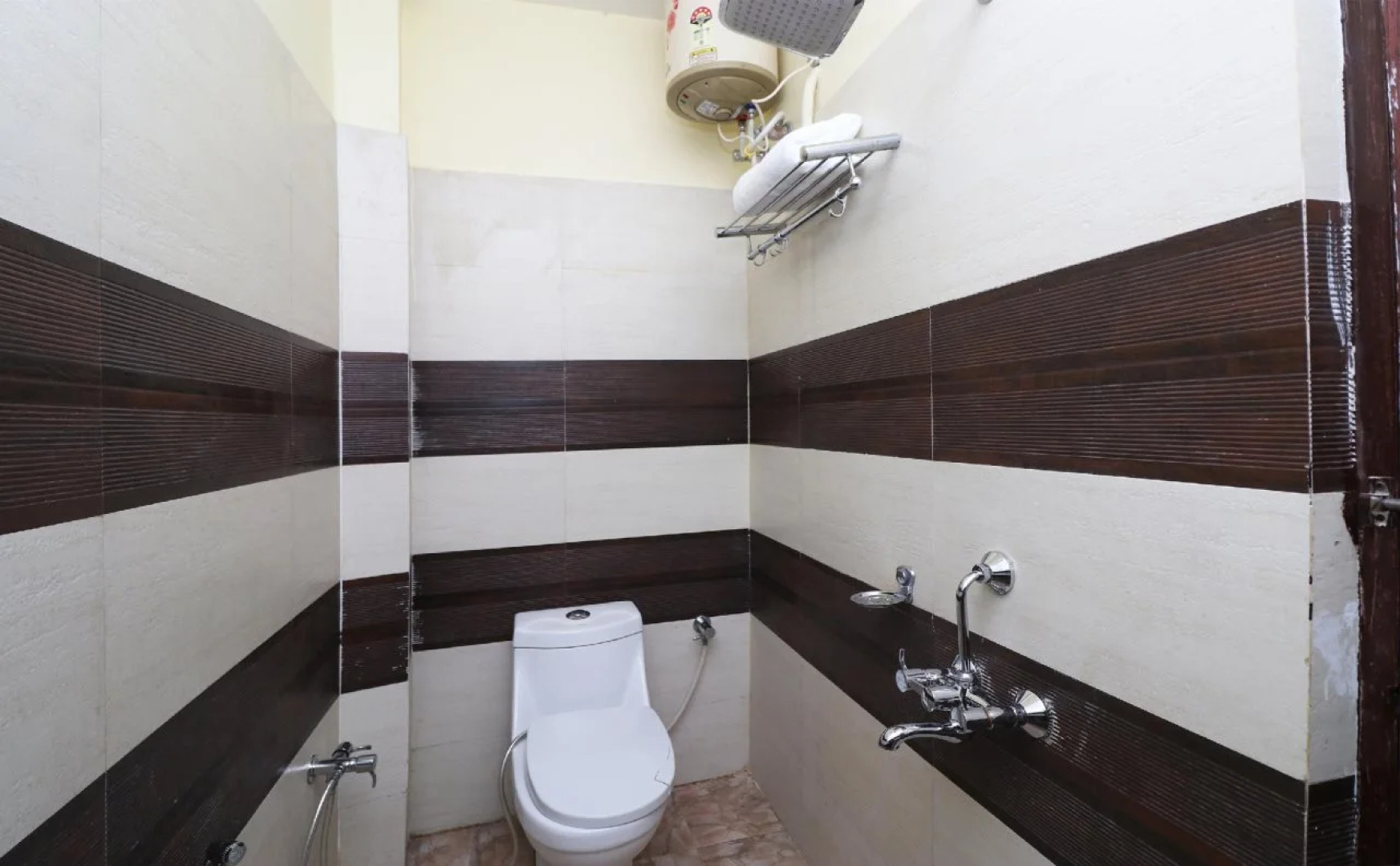 Bhagwati Residency By OYO Rooms