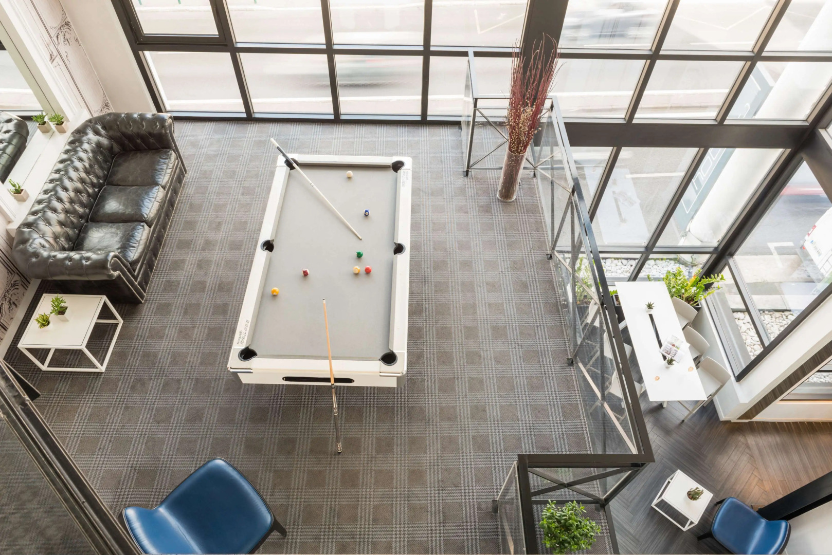 Hotel Atrium by HappyCulture