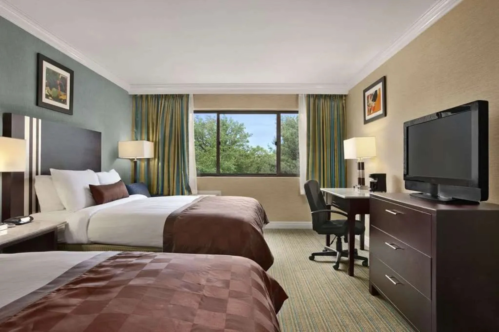 Ramada Plaza Holtsville Long Island (ex.crowne Plaza Long Island Macarthur Arpt)