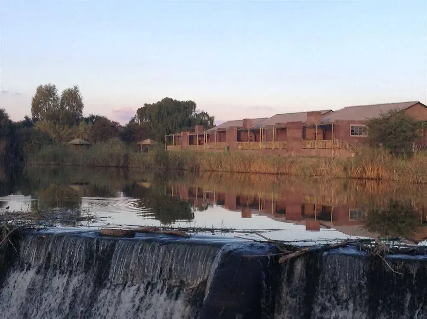 Reinheim River Chalets & Caravan Park