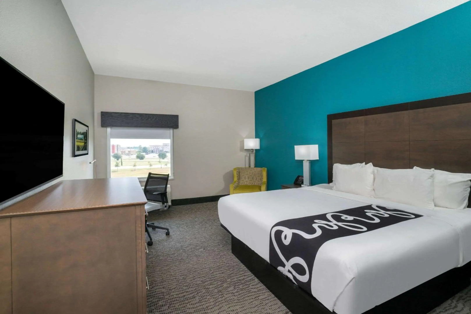 La Quinta Inn & Suites by Wyndham West Memphis