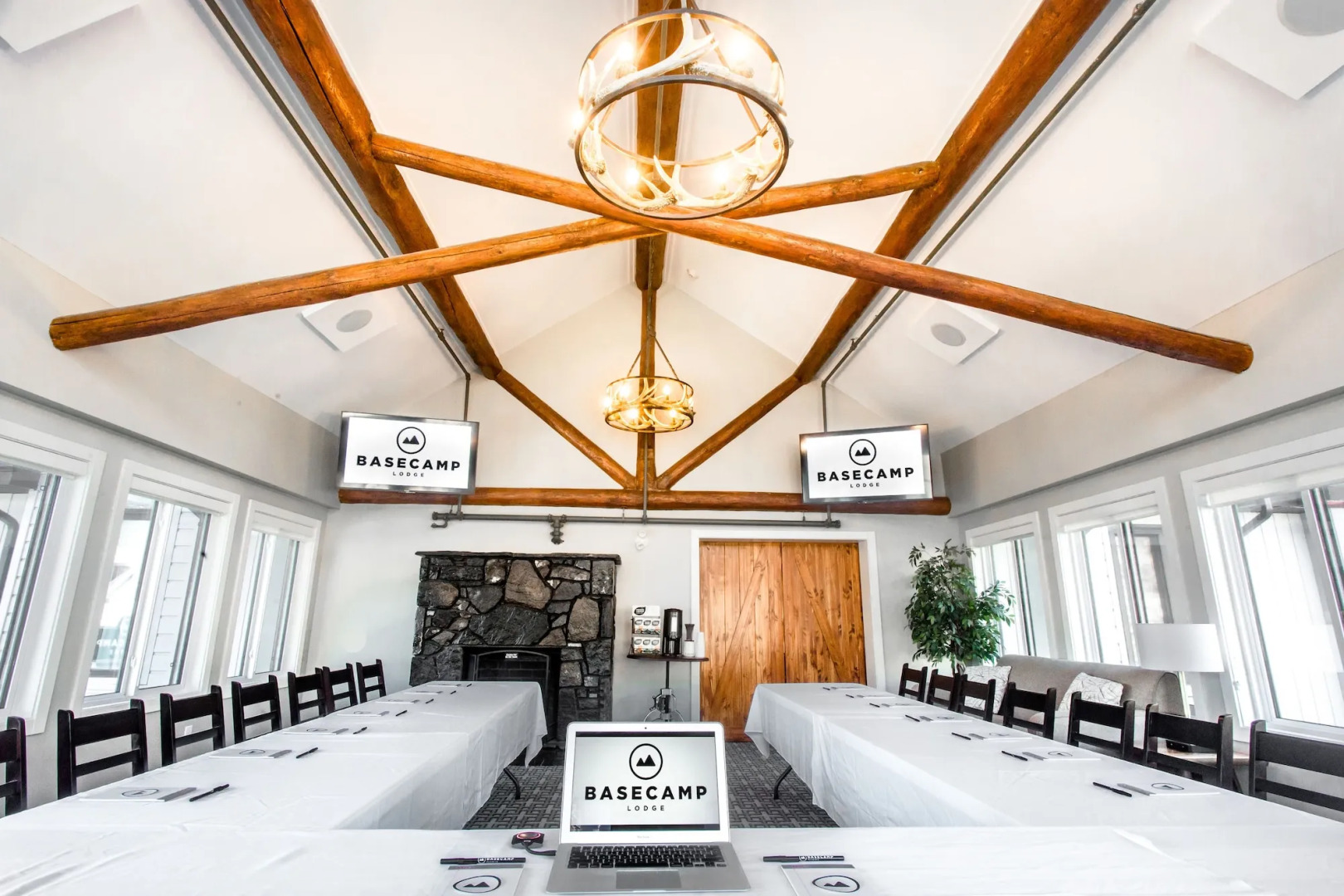 Basecamp Lodge Canmore