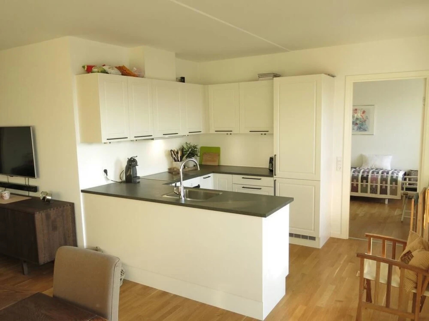 Apartment by Metro Bella Center 963-1