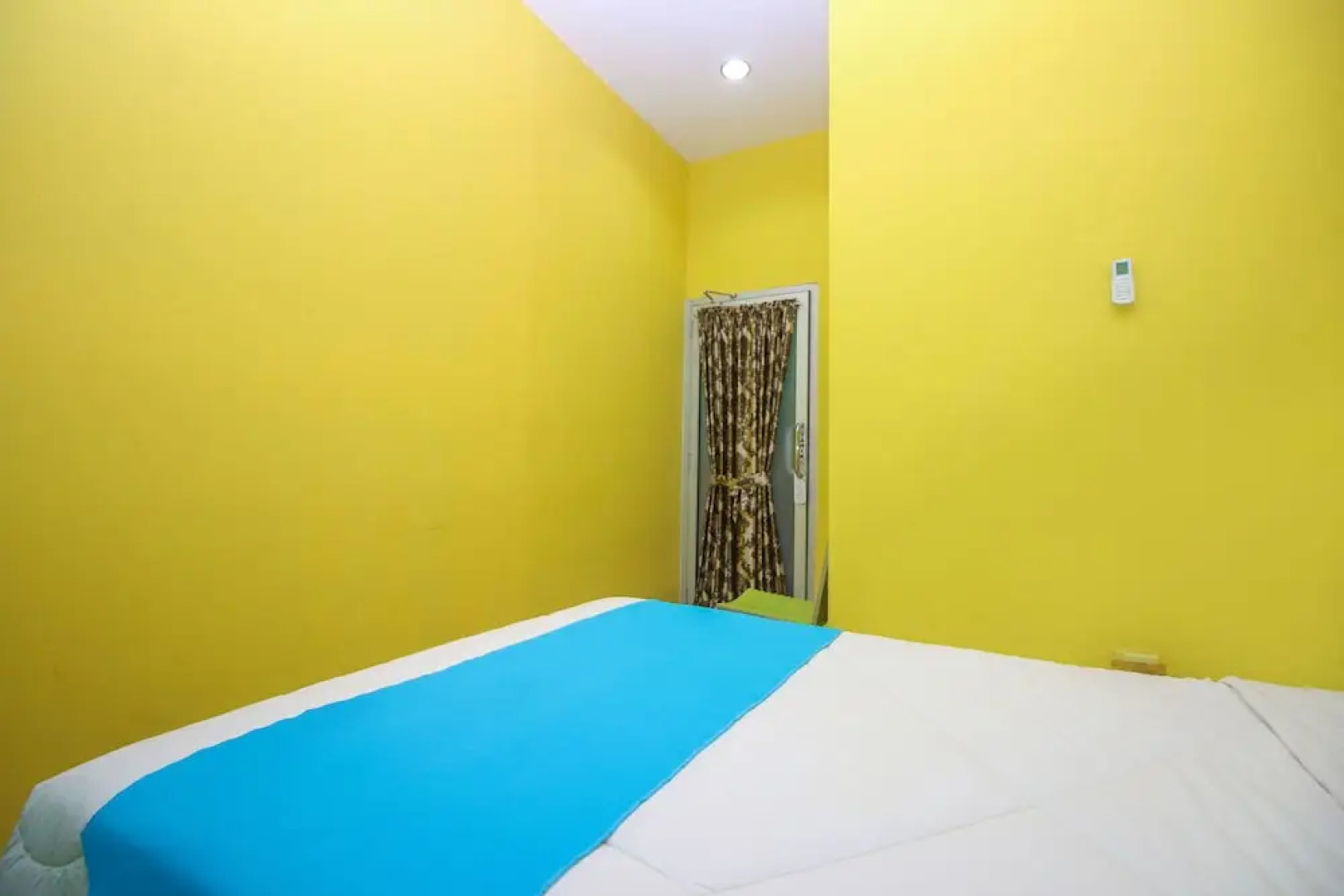 Airy Bandara Adi Soemarmo 3 Solo