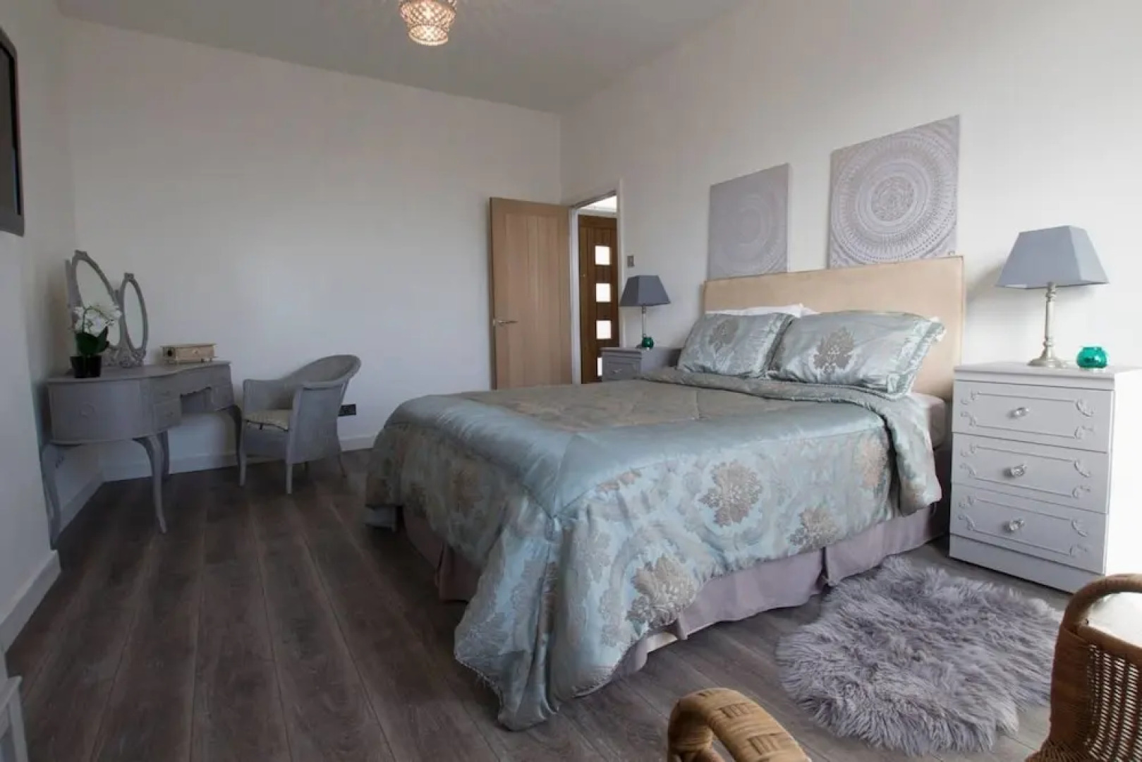 Modern Detached House With Sea View by Llandudno