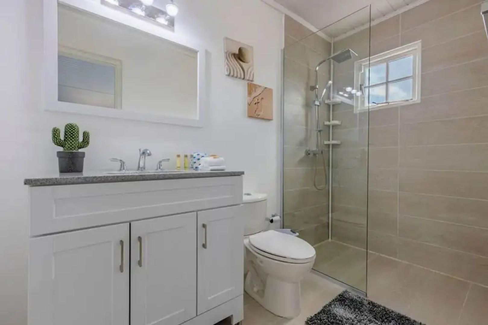 Remodeled 6BR - Privatepool Gameroom Close2beach