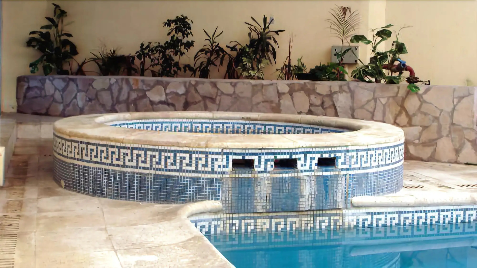 San Remo World Hotel