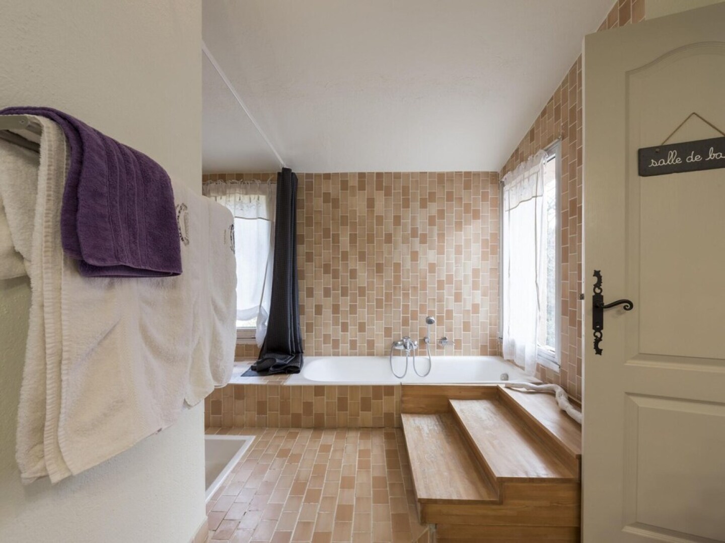 Mesmerising Holiday Home in Gassin With Swimming Pool