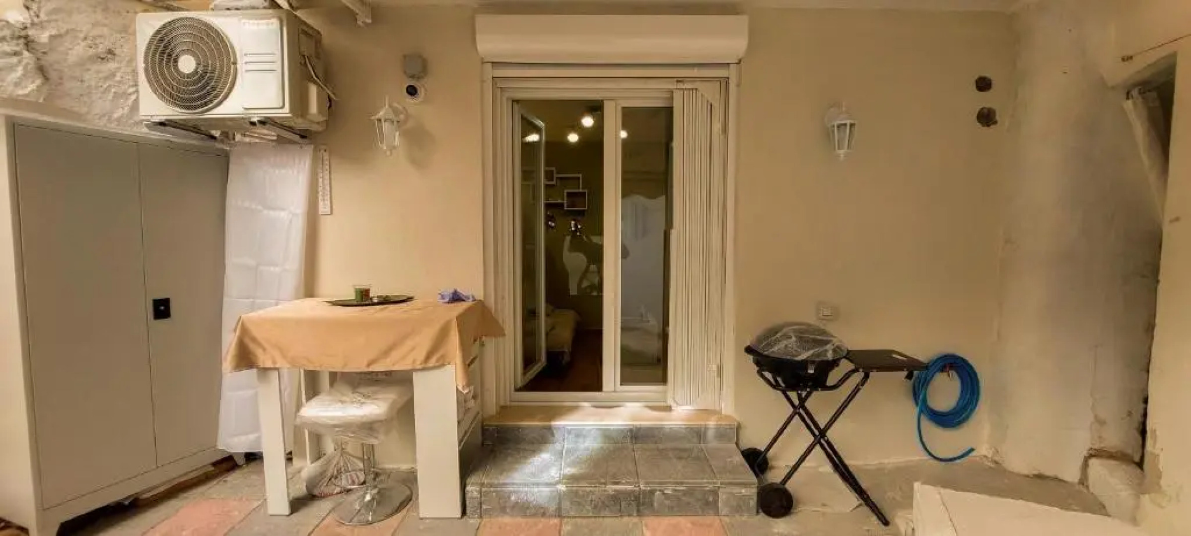 Apollo 5 - Luxury Apartment (City Center Studio)