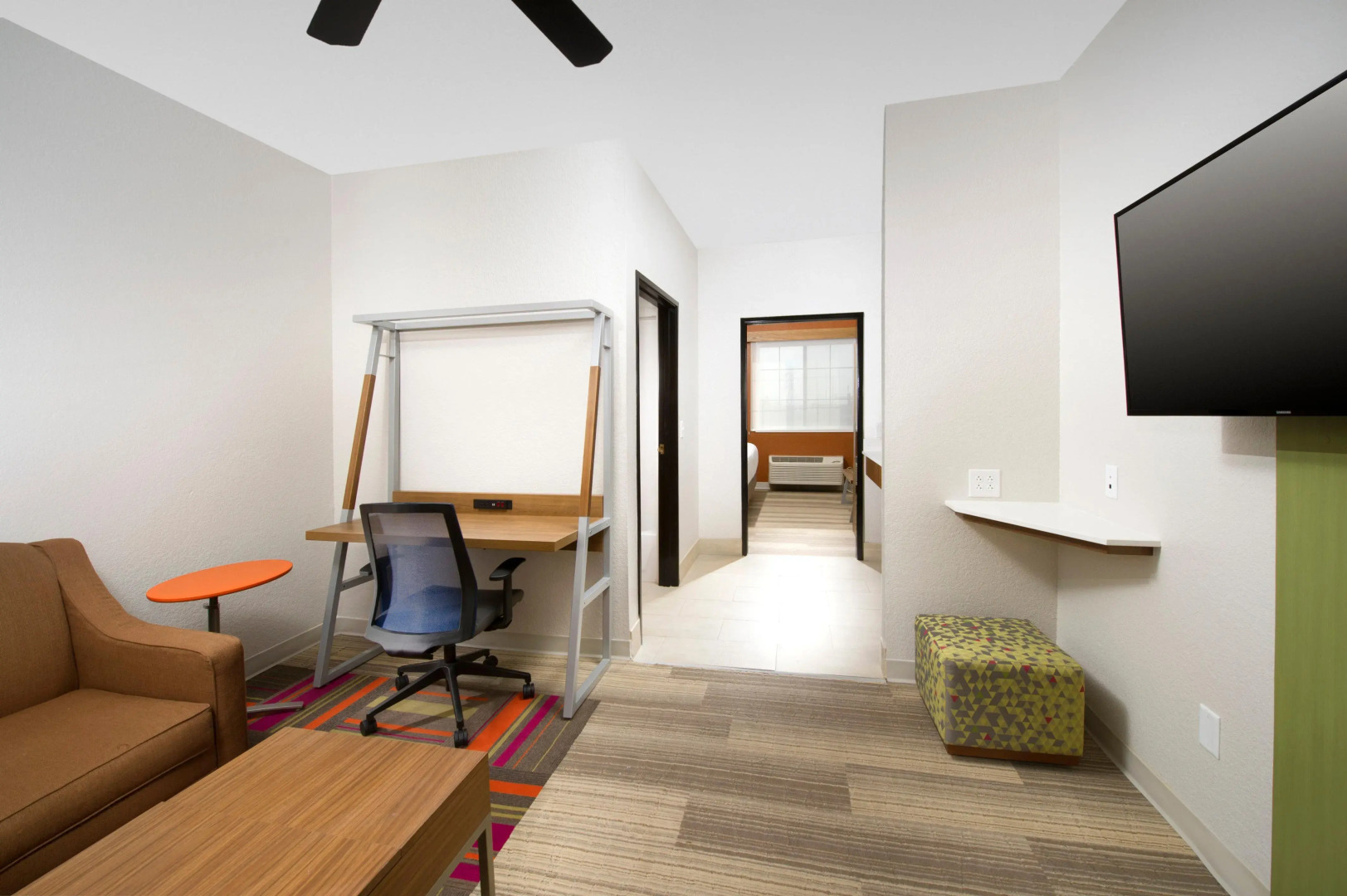 Holiday Inn Express & Suites San Antonio-Dtwn Market Area by IHG
