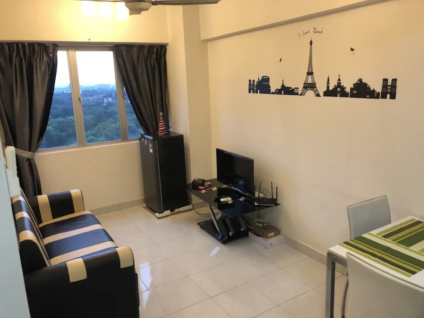 Cozy Homestay at Main Place