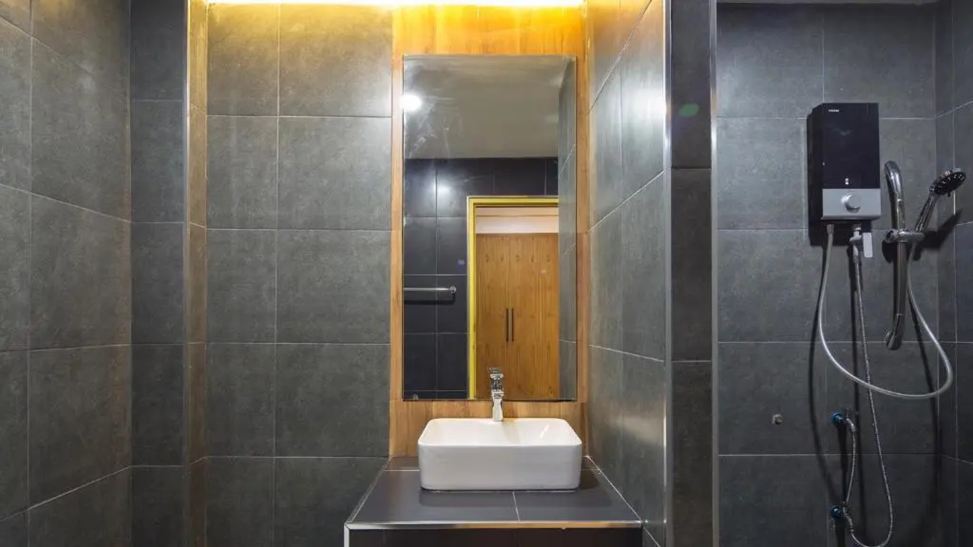 ARAYA HOTEL (SHA Extra Plus)