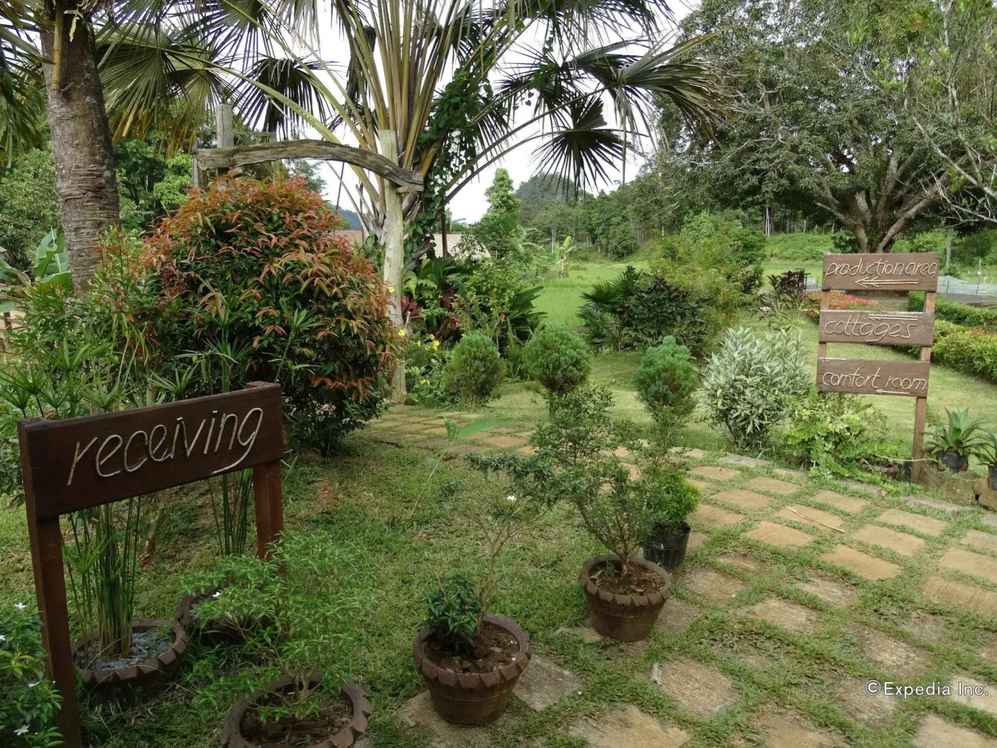 Sheridan Organic Farm and Eco Village