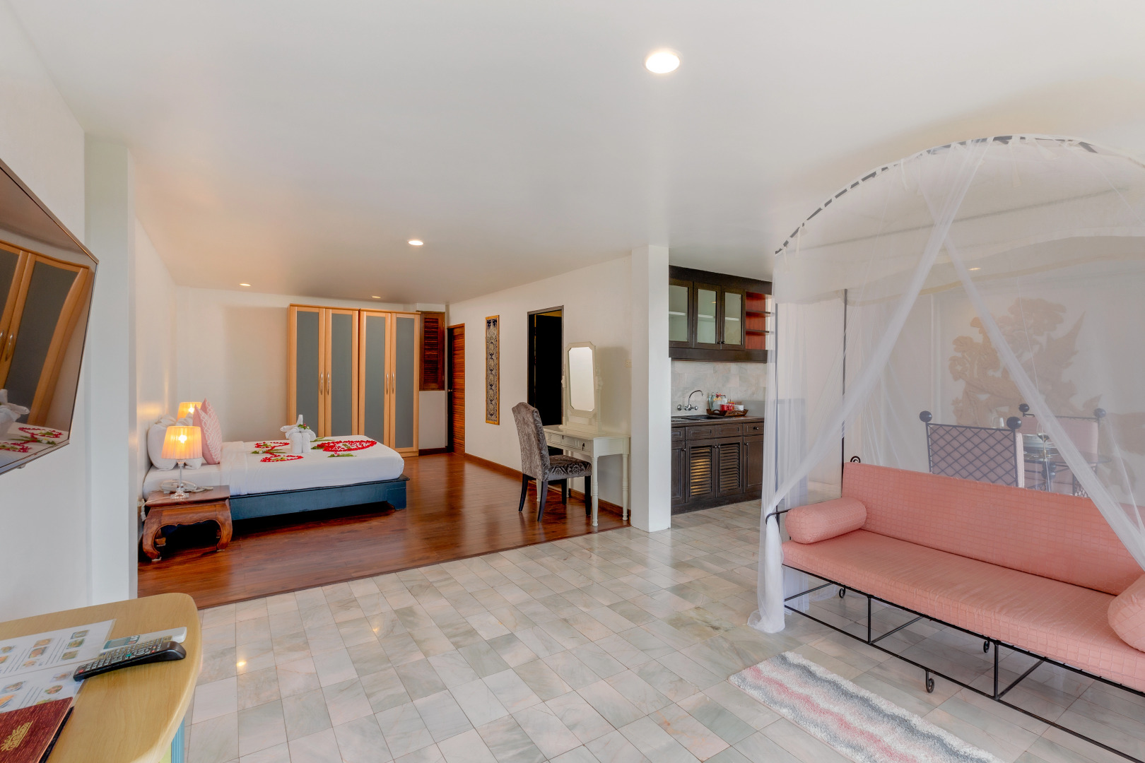 Club Bamboo Boutique Patong Beach Resort