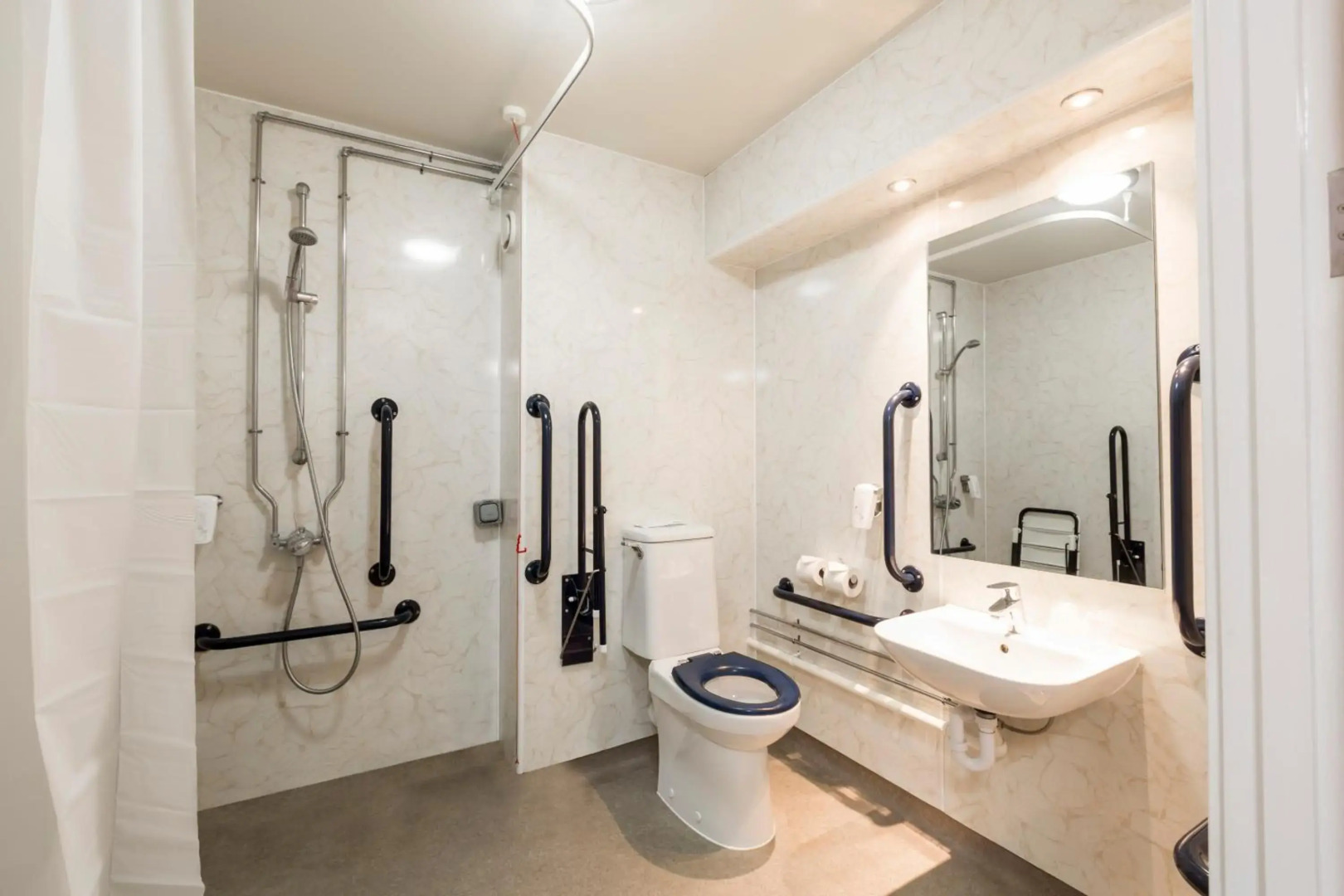 Starling Cloud, Aberystwyth by Marston’s Inns