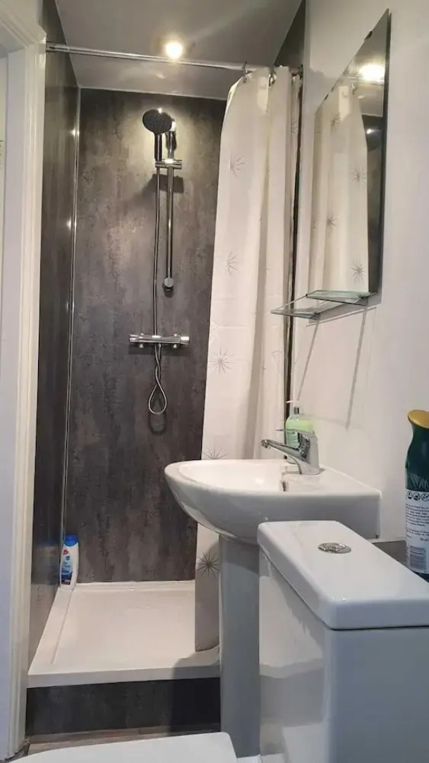 Fantastic New Room-4