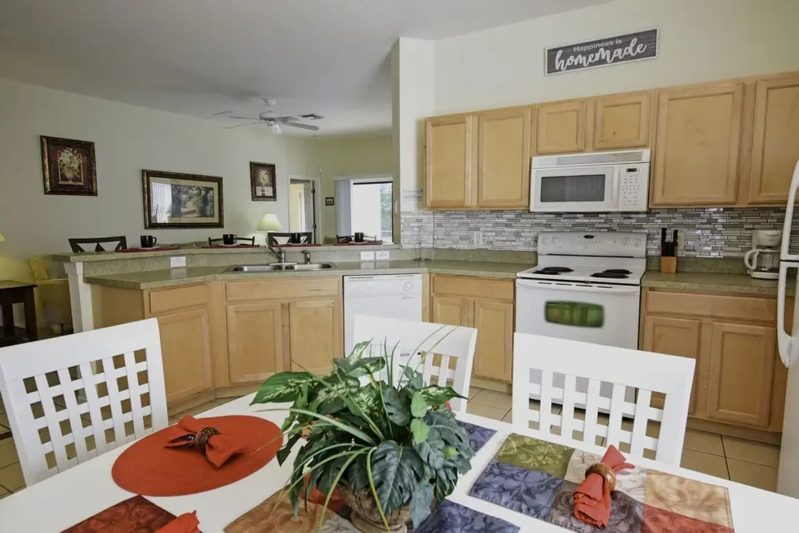 129SPL-High Grove Resort by RedAwning