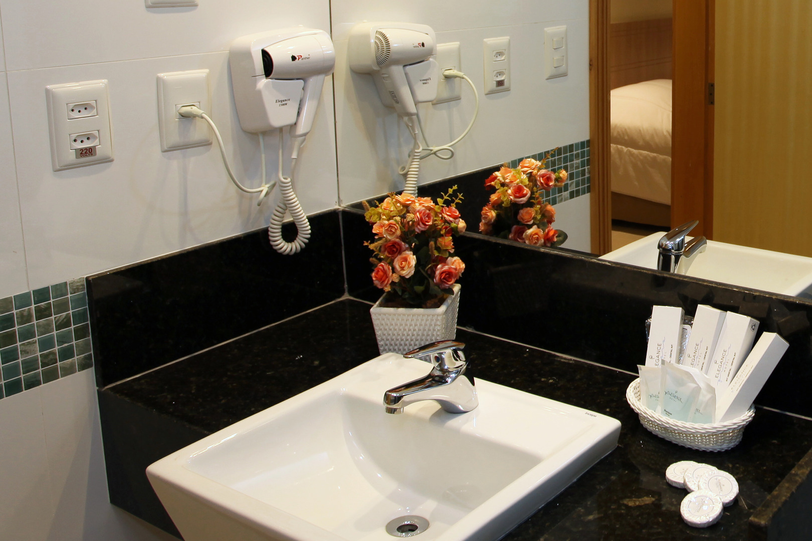 Elegance Praia Hotel