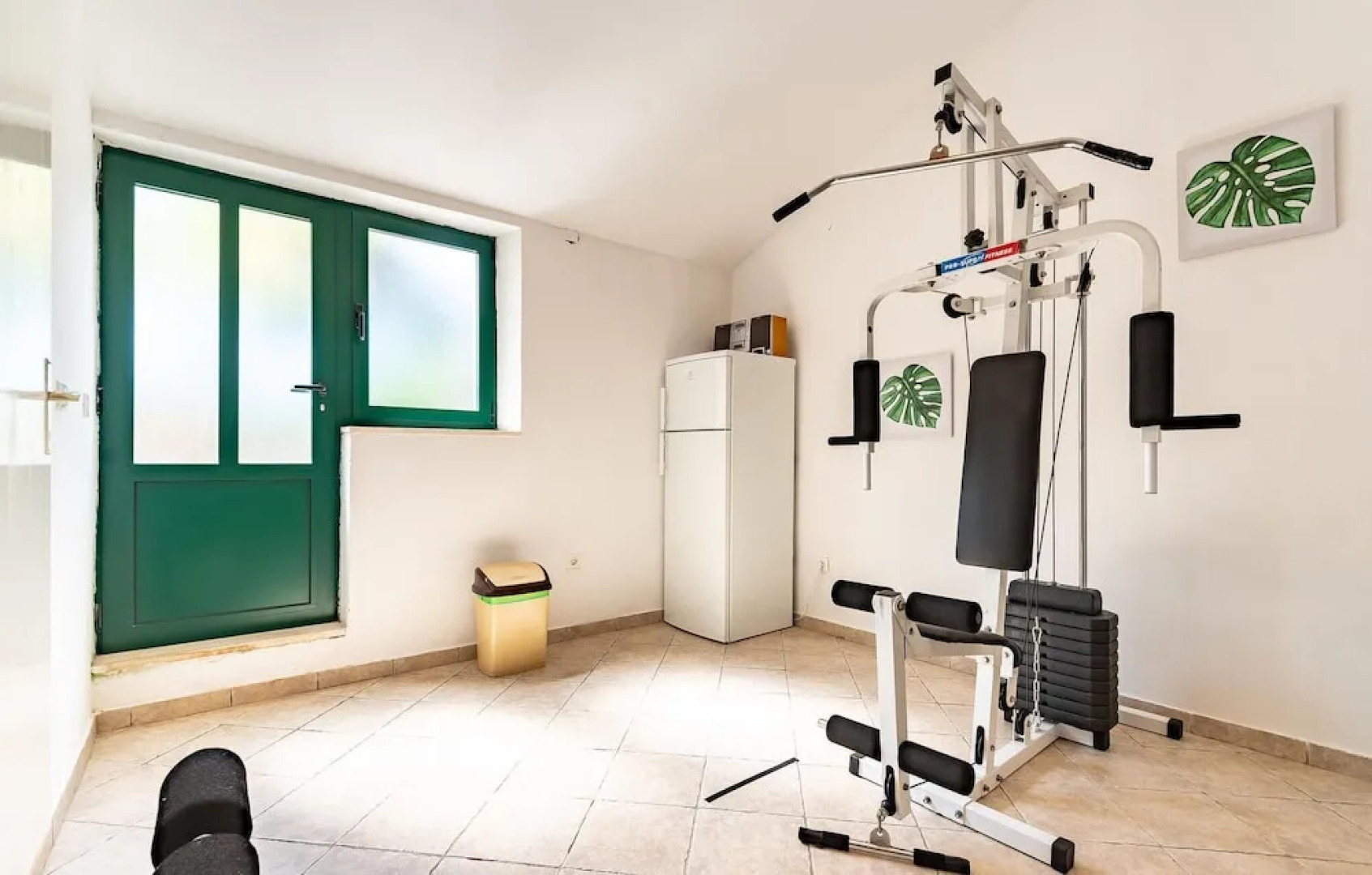 Amazing Home in Kneze With Wifi and 4 Bedrooms