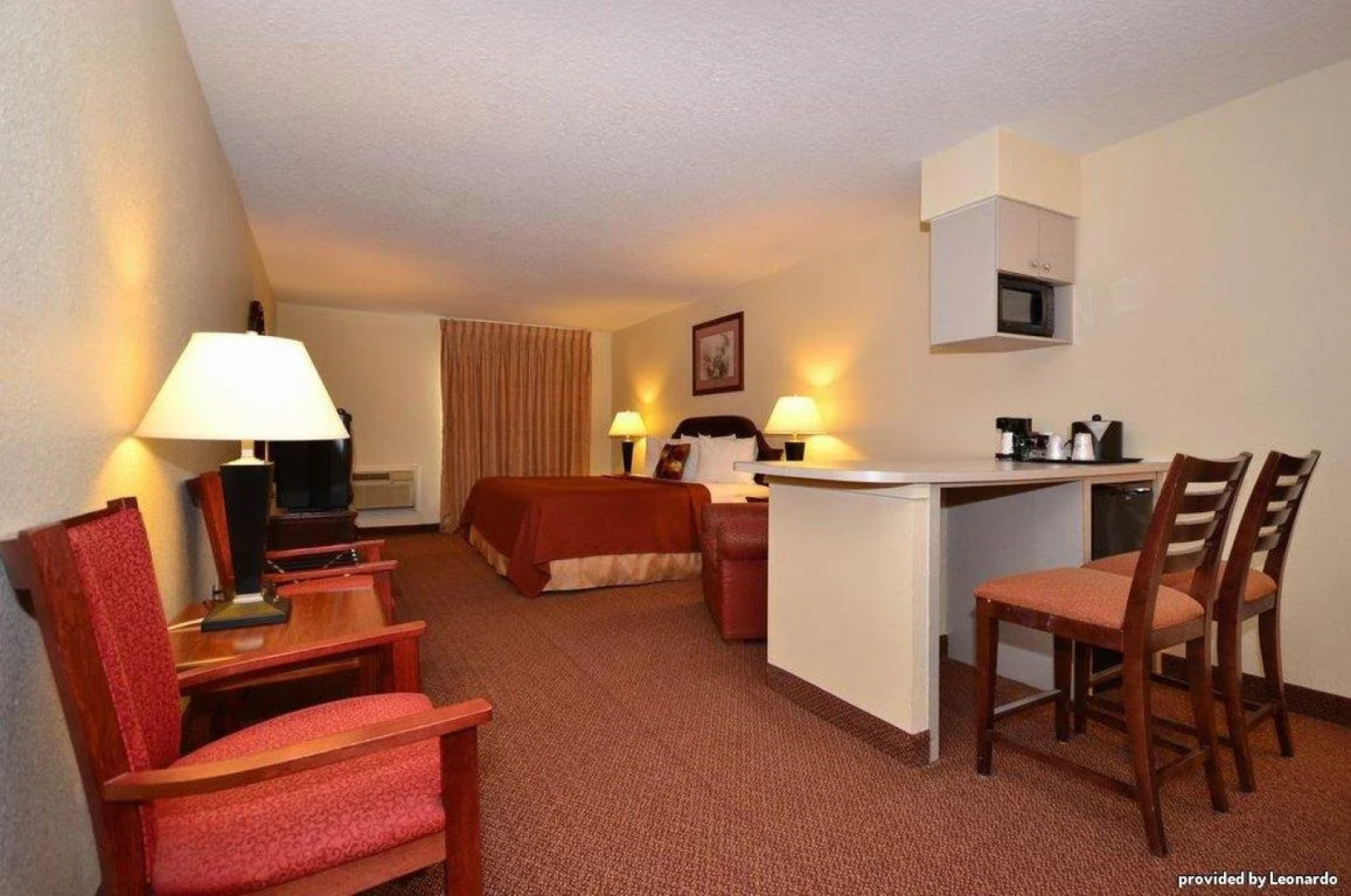 SureStay Plus by Best Western San Antonio Fiesta Inn