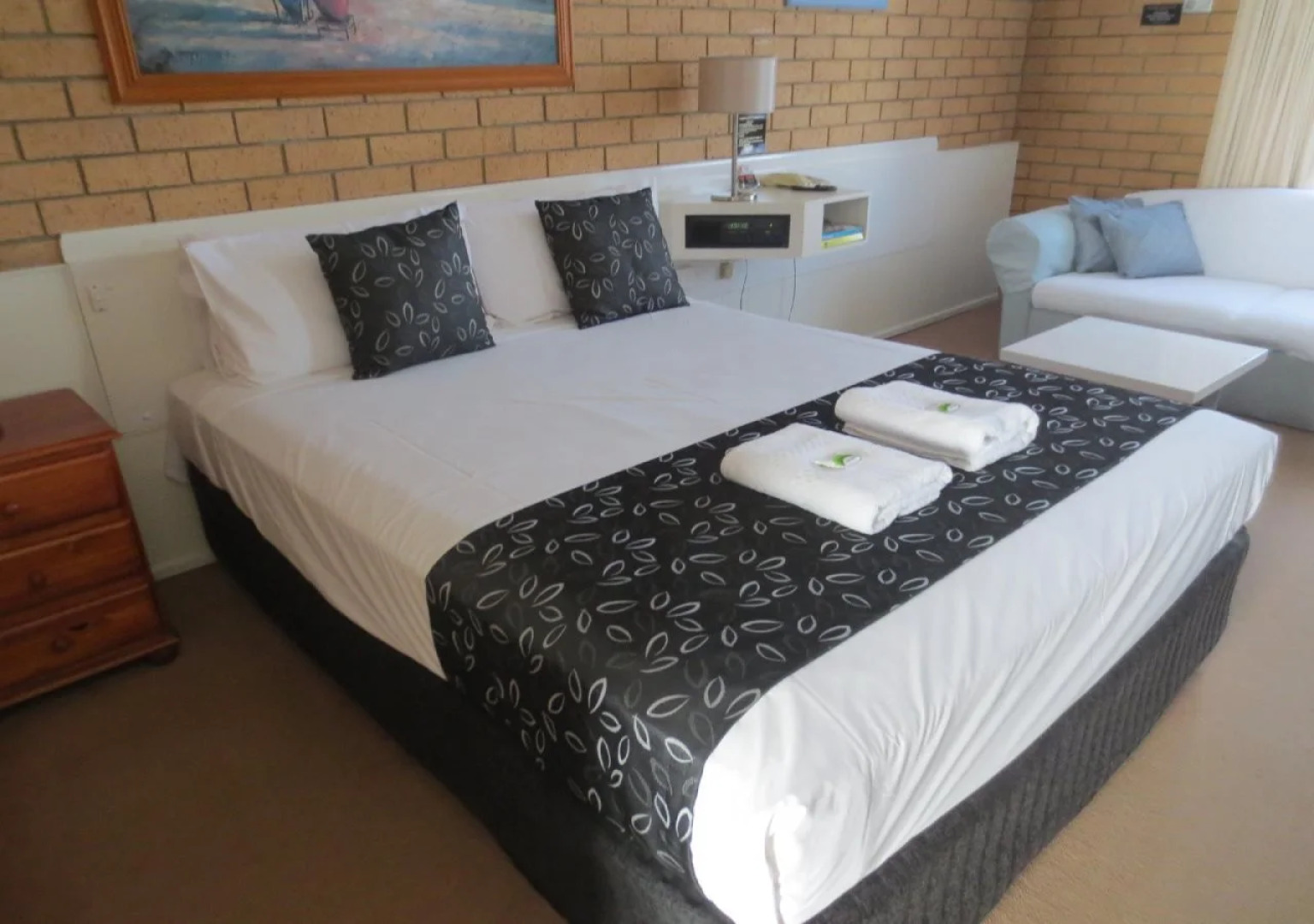 Aspley Pioneer Motel