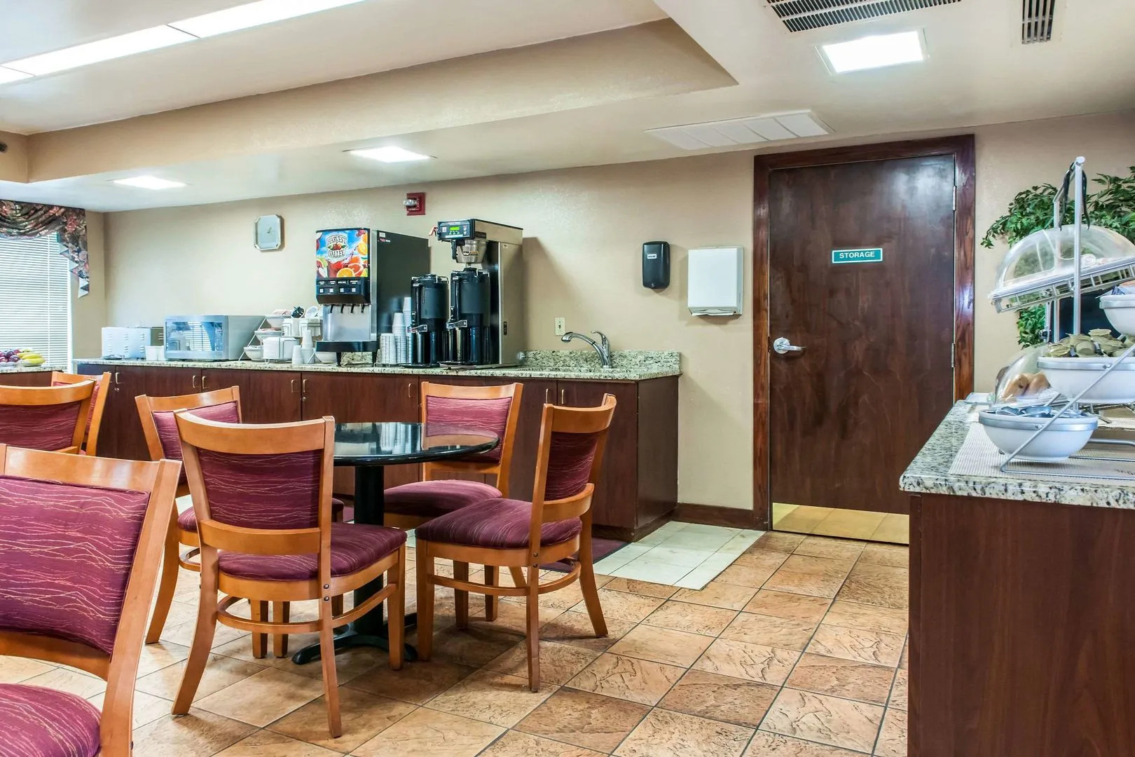 Clarion Inn & Suites Indianapolis Northwest