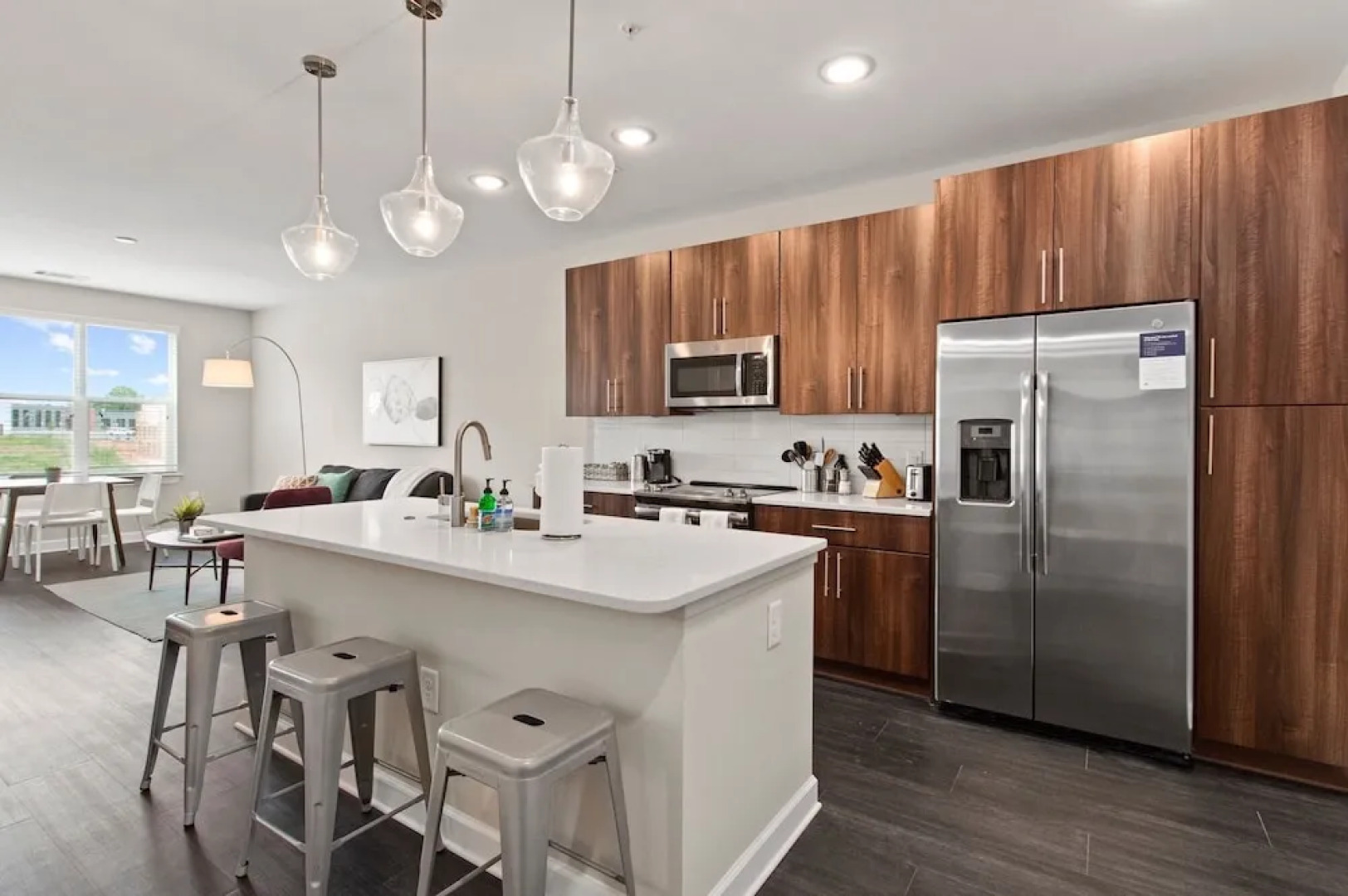 Kasa Charlotte FreeMoreWest