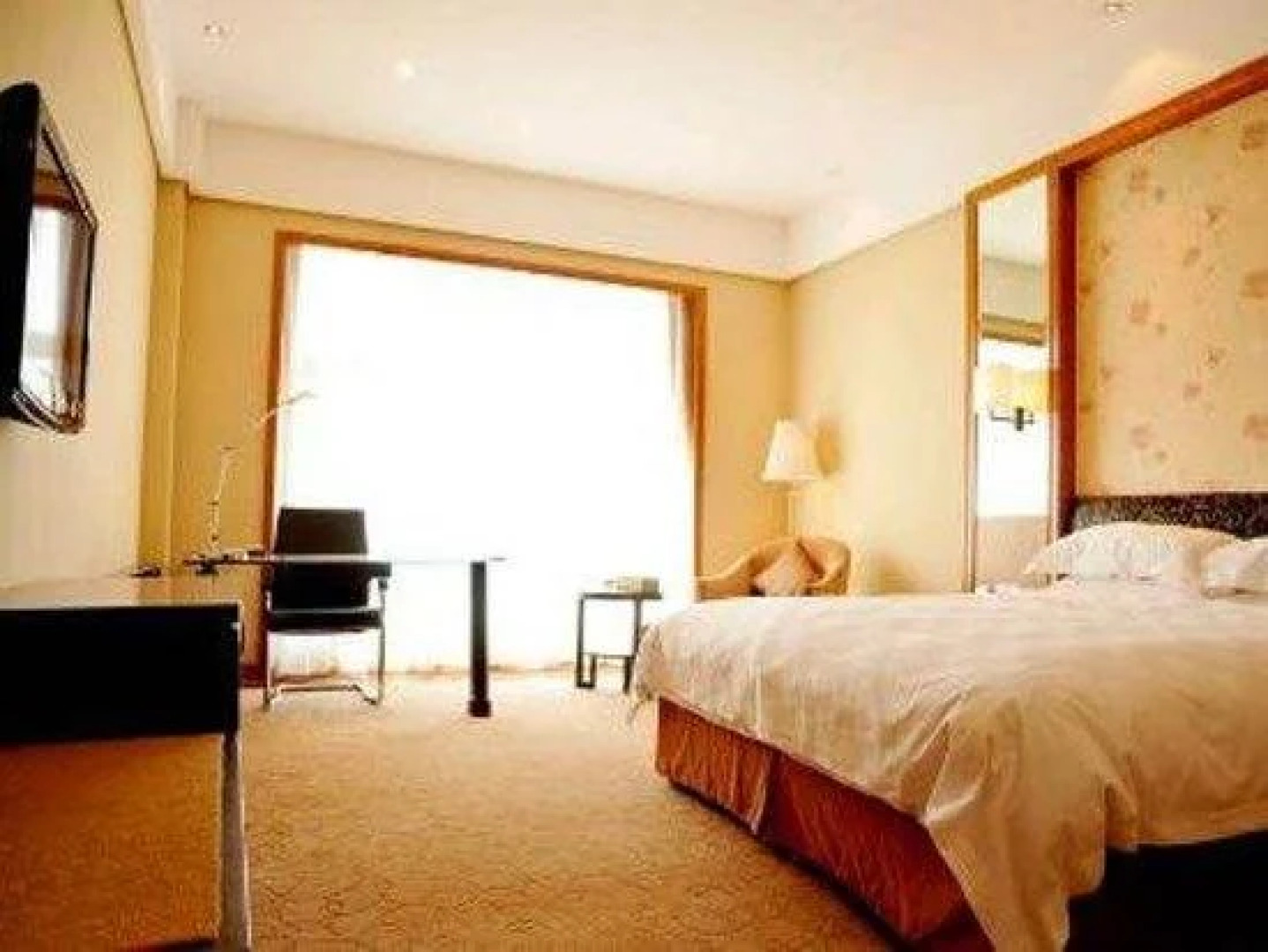 Nishi Haitai Hotel Luxury