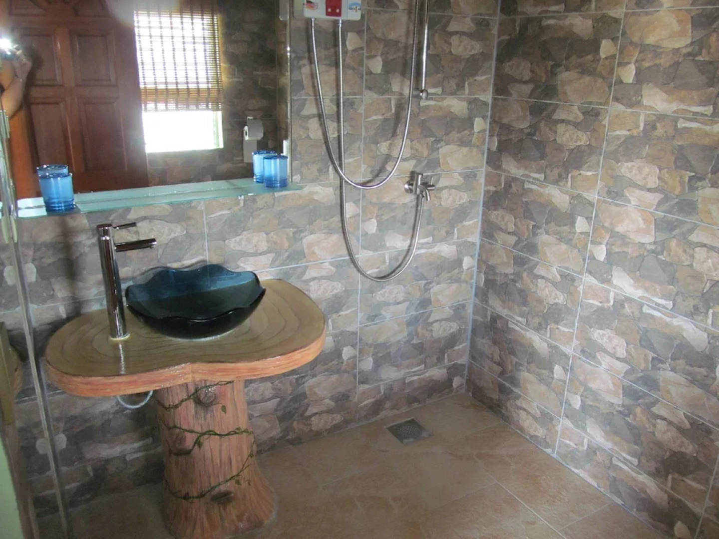 Parrot Paradise Resort