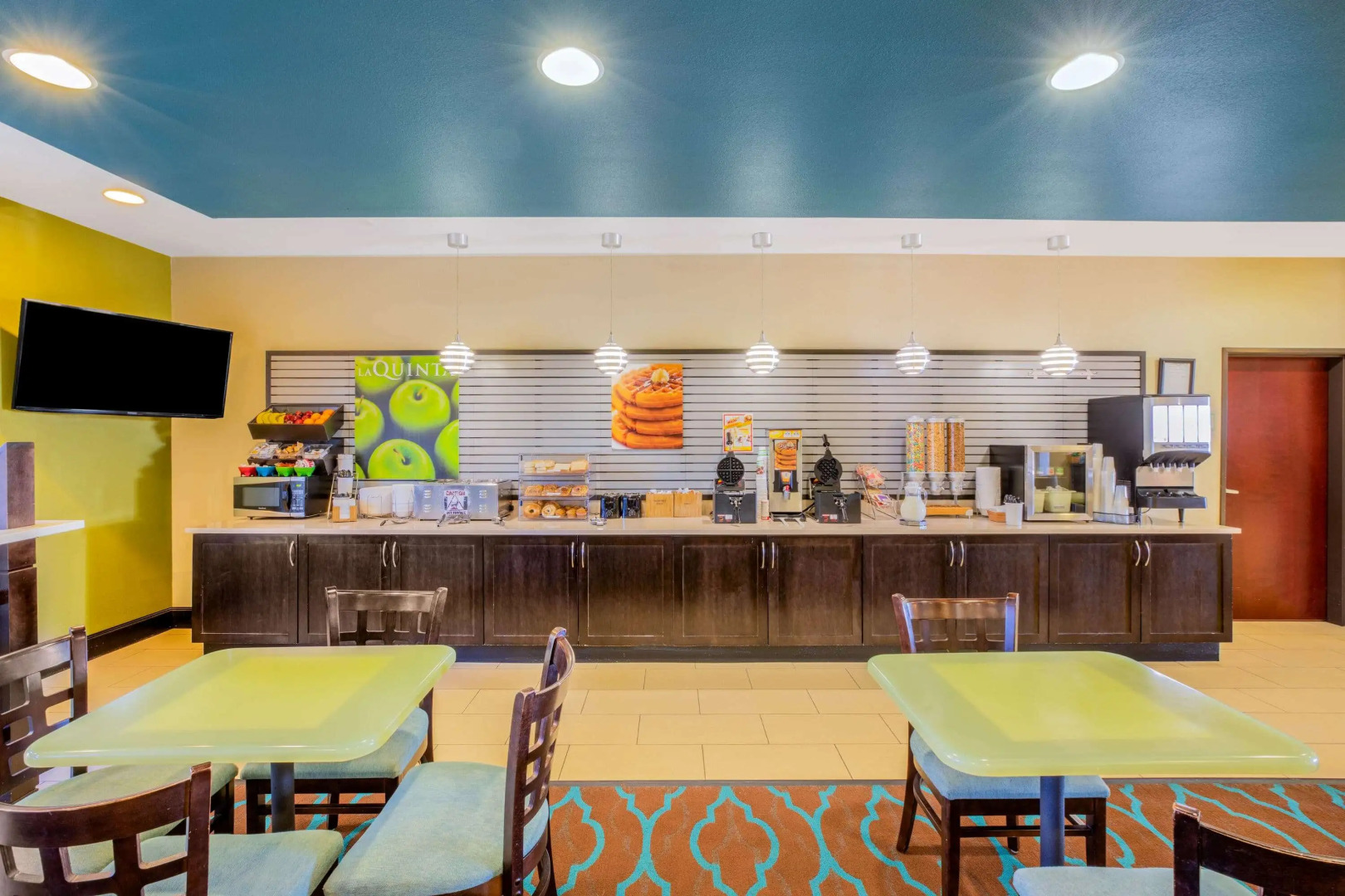 La Quinta Inn & Suites by Wyndham Floresville