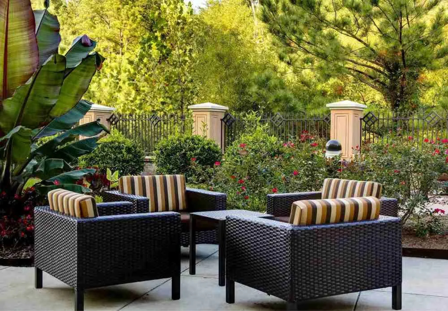 Courtyard High Point