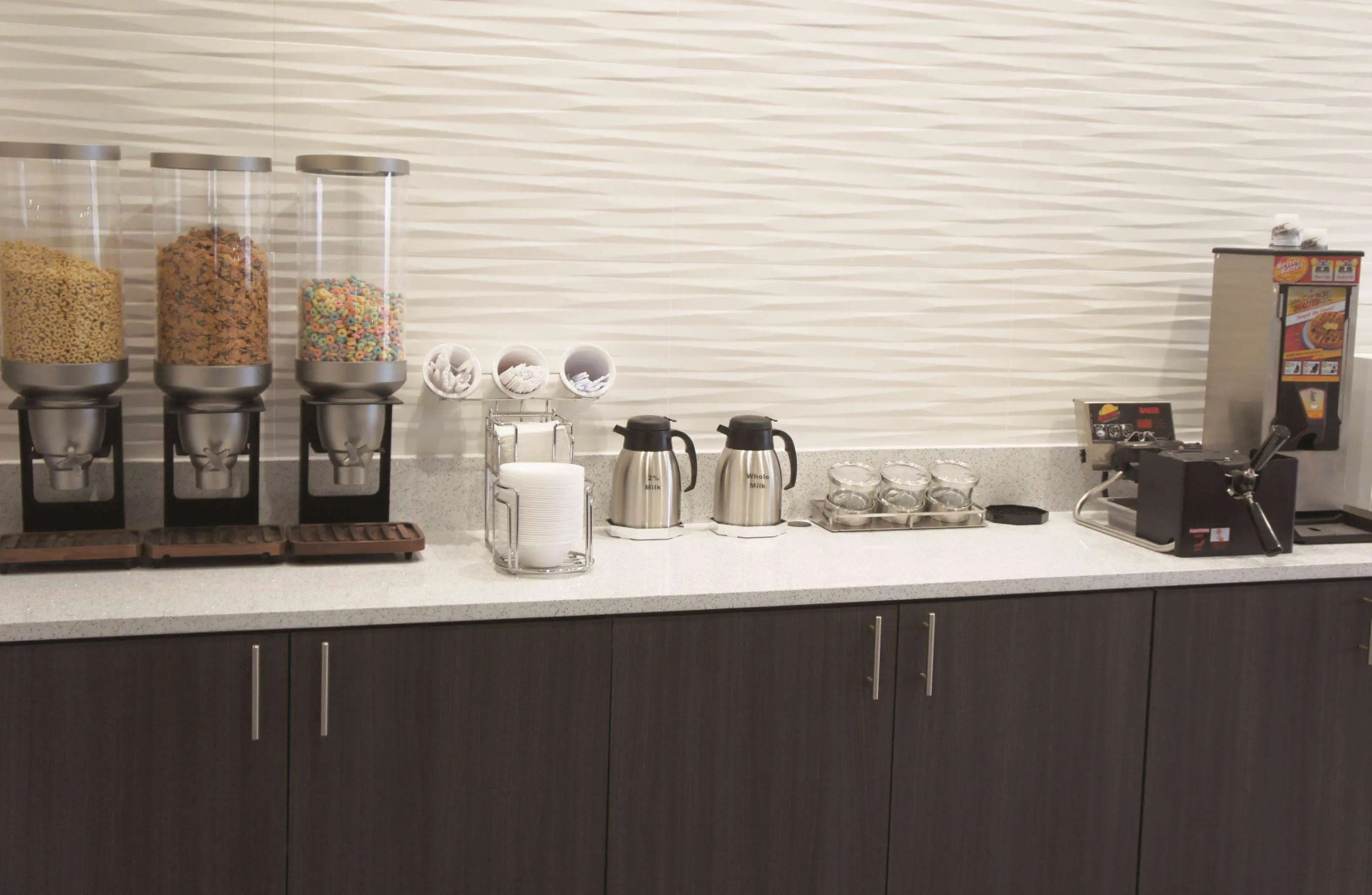 La Quinta Inn & Suites by Wyndham Wichita Airport