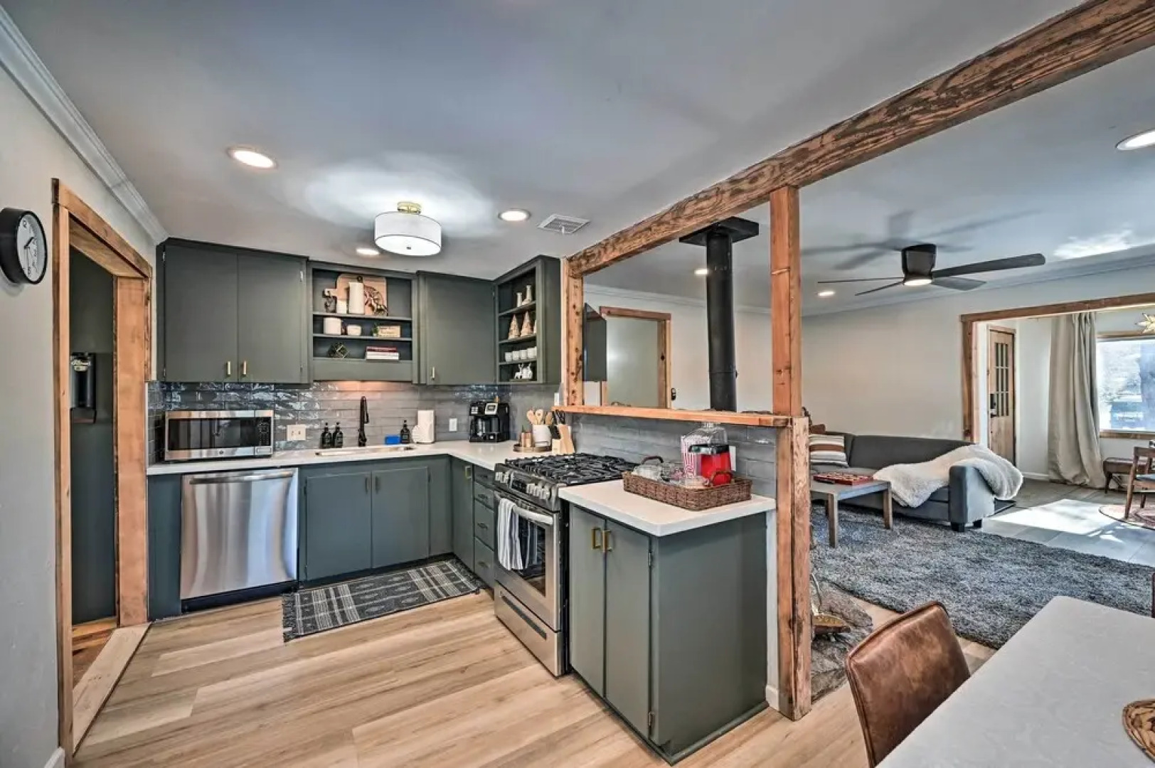 Flagstaff Cabin w/ Hot Tub & Fire Pit!