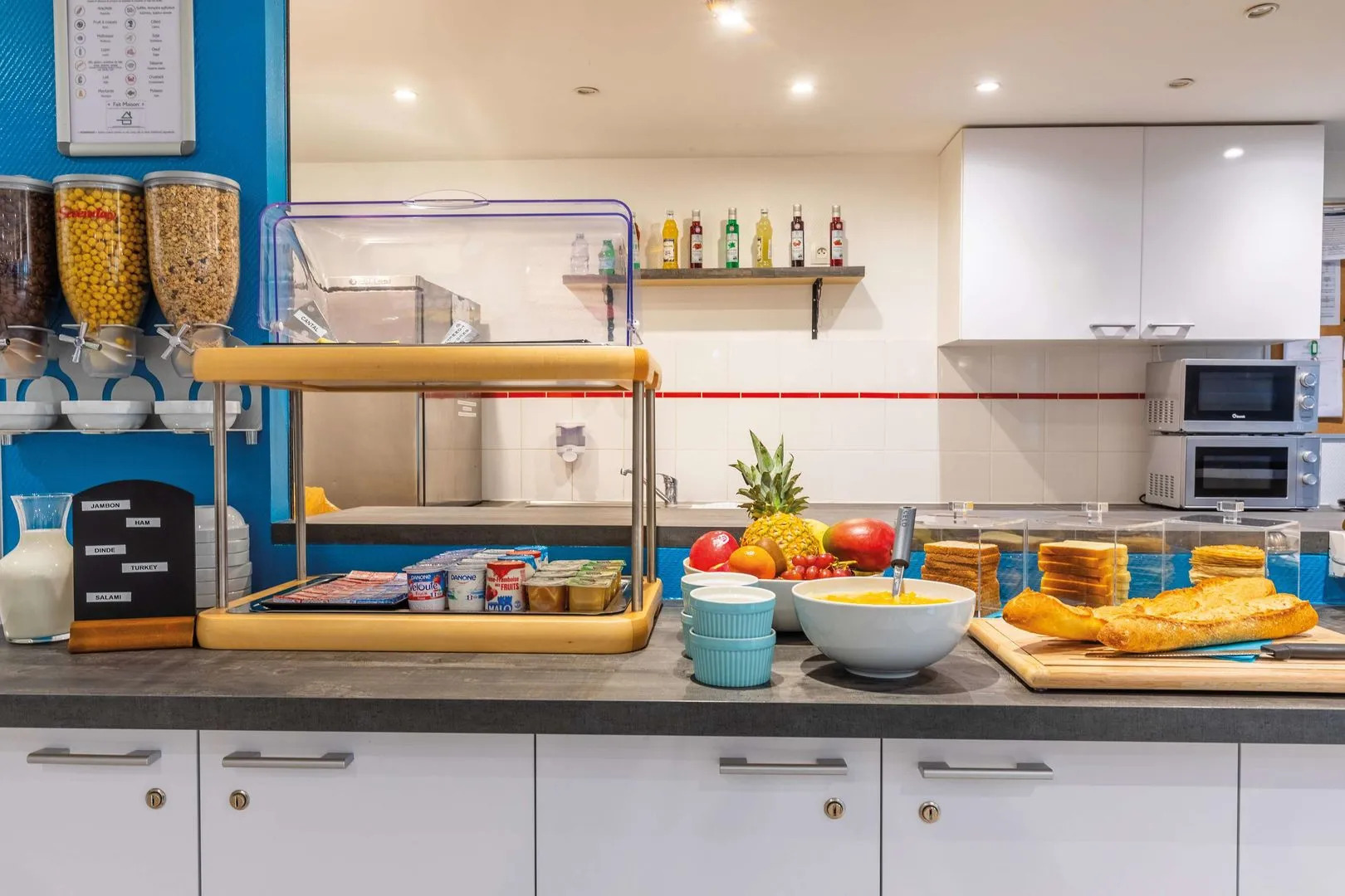 Zenitude Hôtel - Résidences Magny les Hameaux