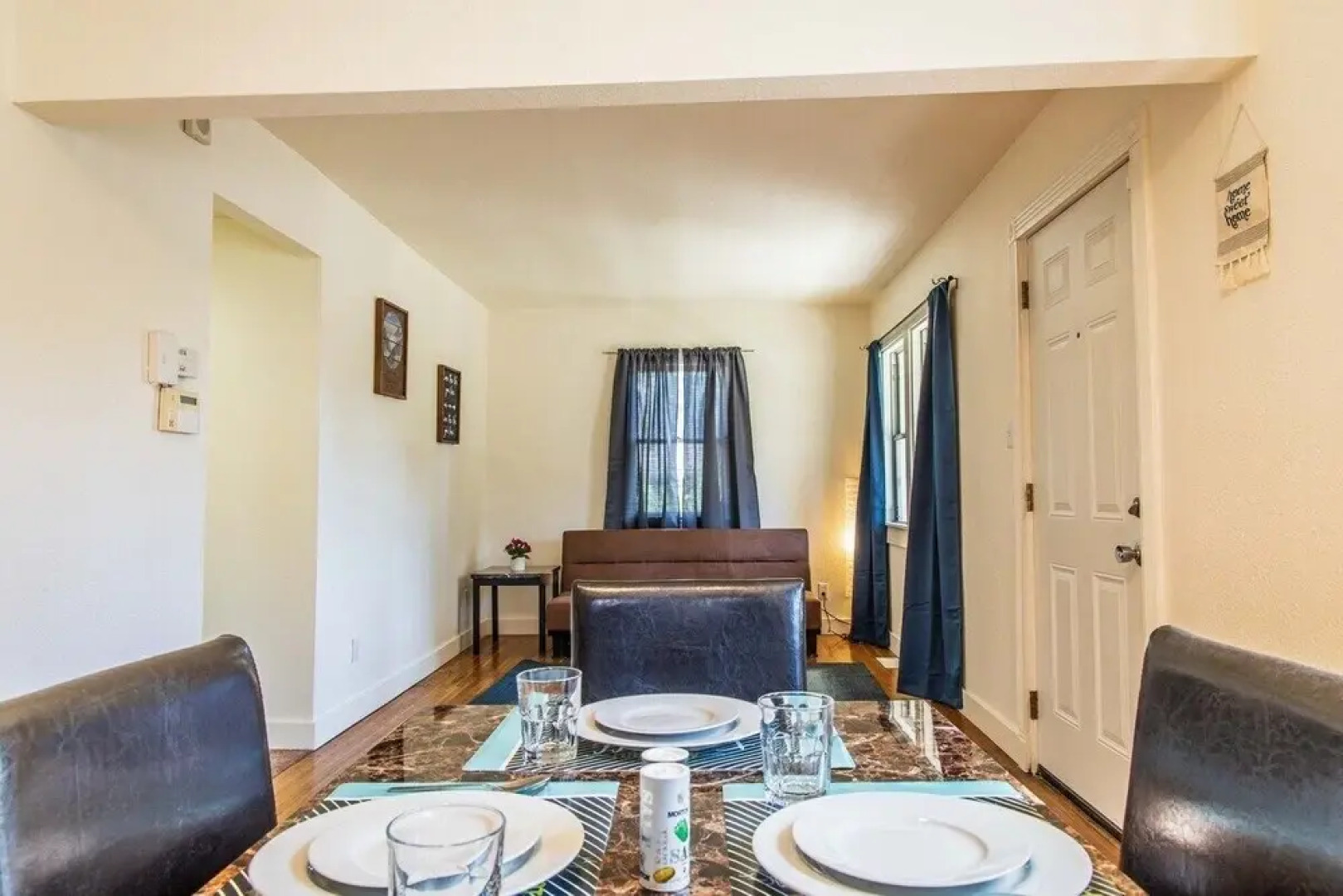 Cozy Oakland 2 Bedroom w/ Backyard