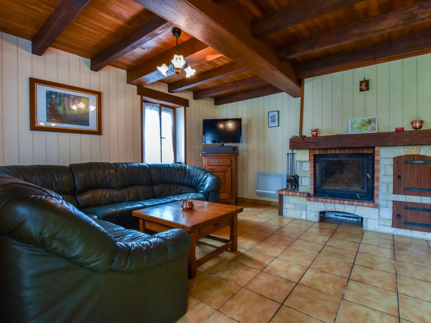 Cozy Holiday Home With Garden in Padirac France