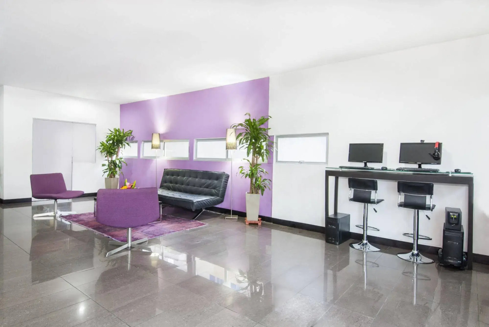 Travelers Atlantis Suites