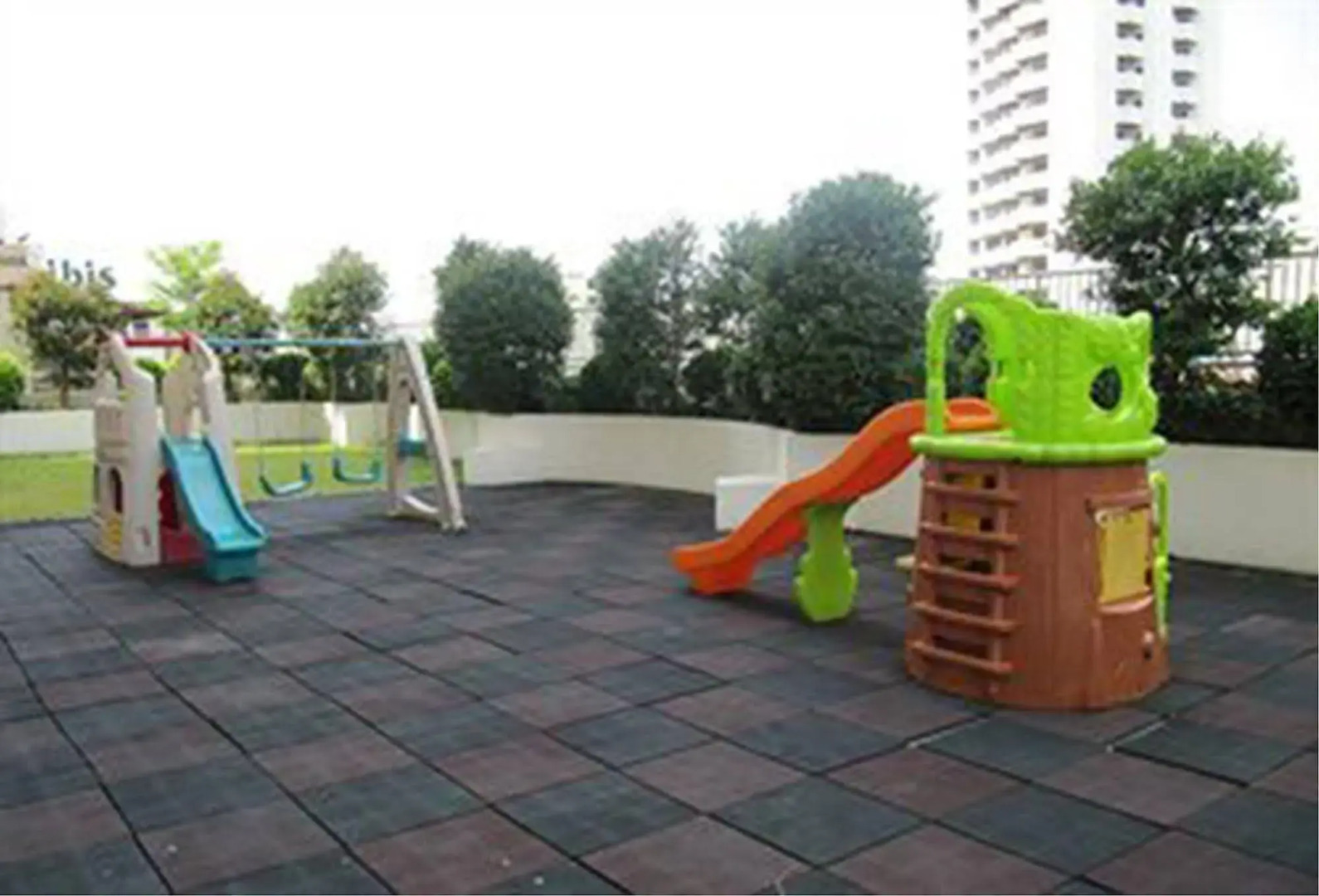 S.M. Grande Residence