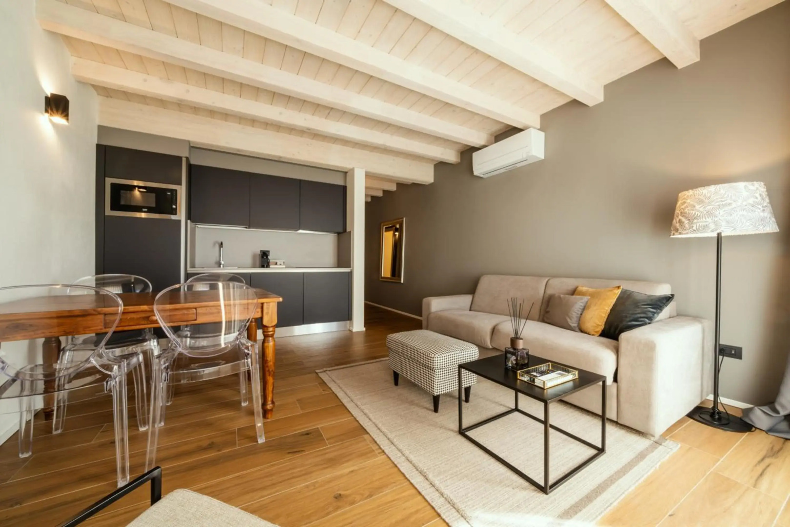 Il Vicolo Suite Apartments - Il Corso