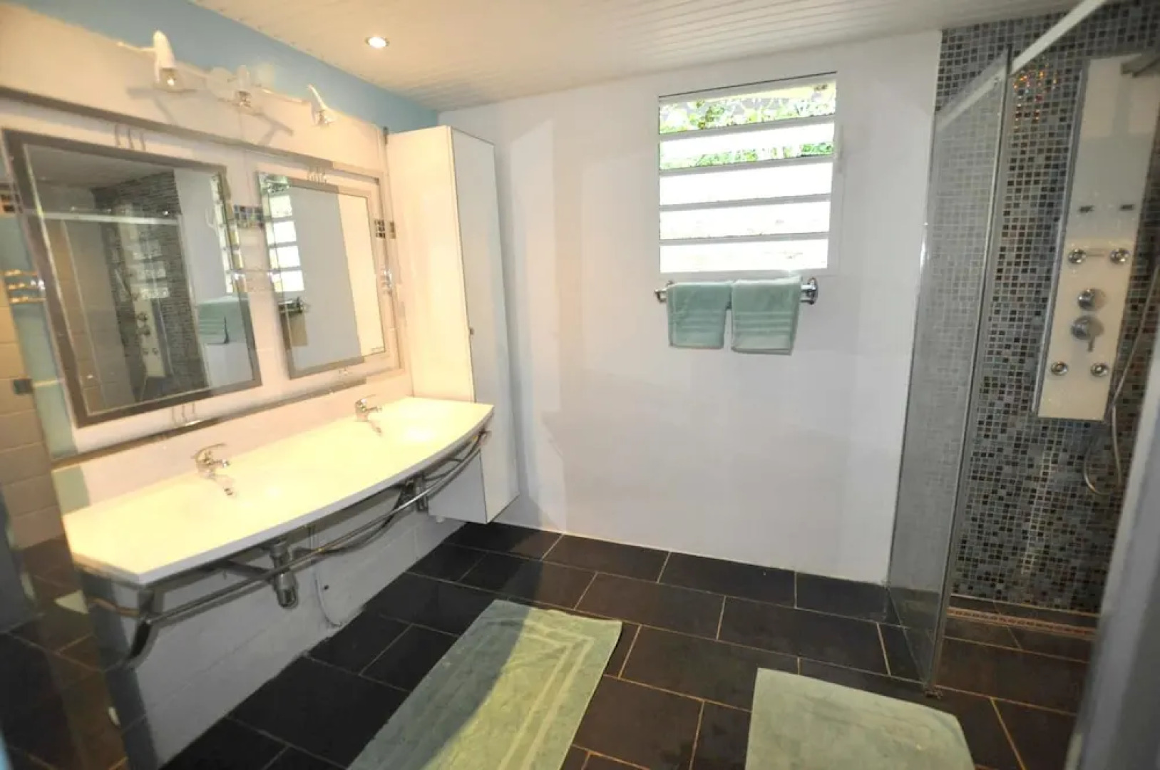 House With 2 Bedrooms in Sainte-marie, With Wonderful sea View, Shared Pool, Enclosed Garden