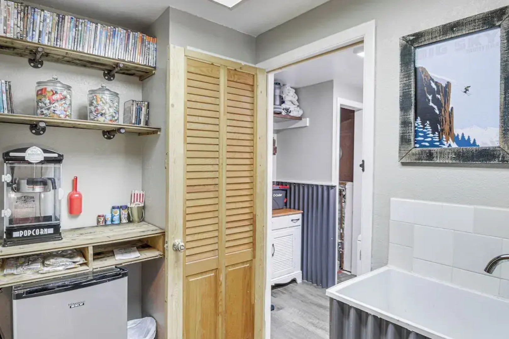 11 Mi to Bozeman: Family Home w/ Movie Room!